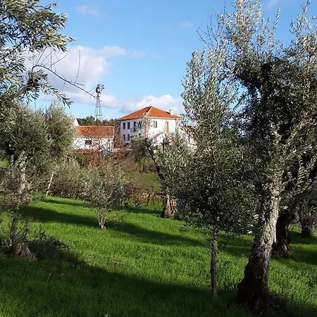 Bed and Breakfast Quinta Quatro Ventos 3*